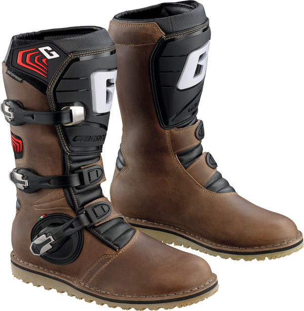 BALANCE OILED BOOTS SZ