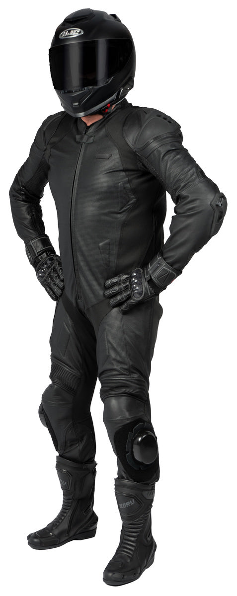 TWENTY EIGHT 1PC BLACK