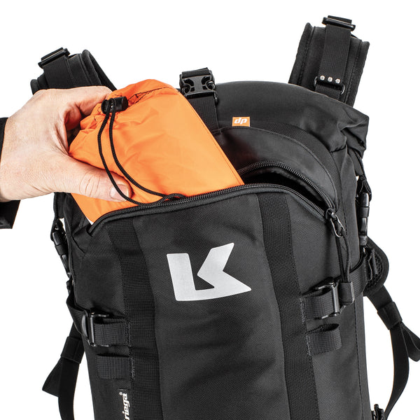 R22 BACKPACK BLK
