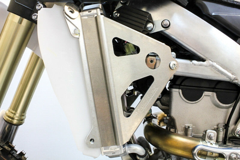 RADIATOR BRACES YZ85