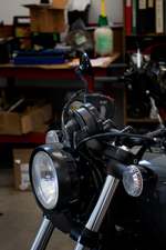 DL-04B SPEEDO BRACKET/WIRE KIT BLACK YAM