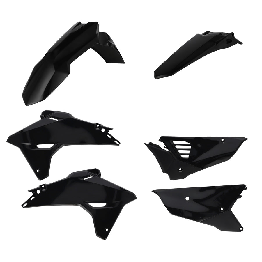 PLASTIC KIT BLACK