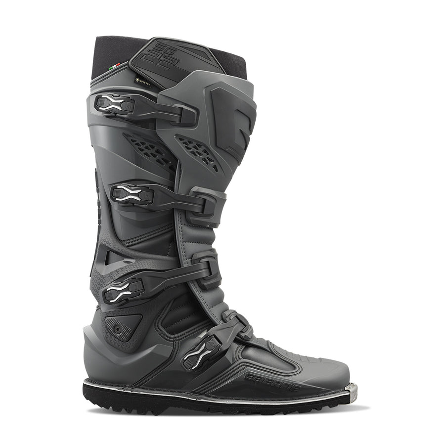 SG22 GORE-TEX ENDURO BOOTS BATTLESHIP SZ 8 | 2263-017-42