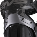Axis Pro Knee Brace